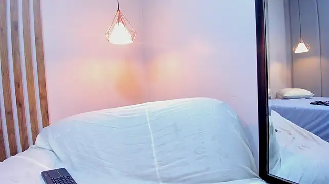 Luna_Milf_xxx webcam