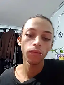 yilingandAlan_13 webcam