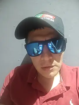 Chris-Smoke webcam