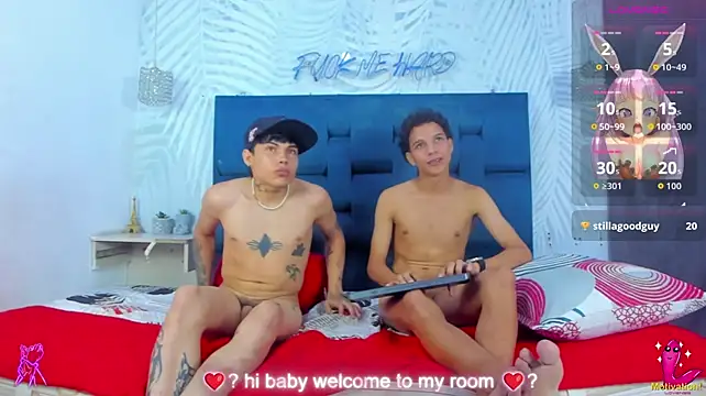 STAR_AND_TONNY_19 webcam