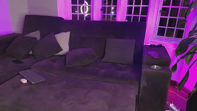 Aliciawonderxx live cam on StripChat