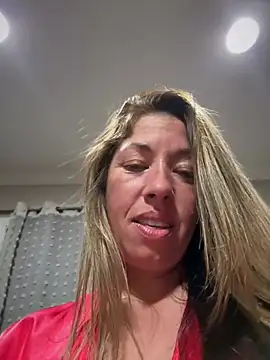 MiraKisss webcam