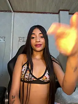 KattyLilli webcam