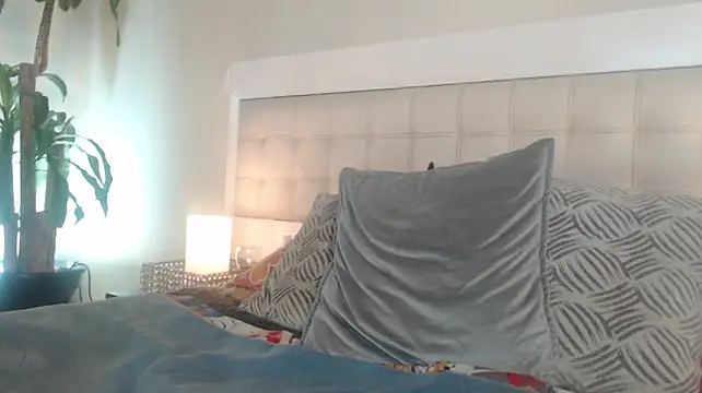 _Pamela_doll webcam