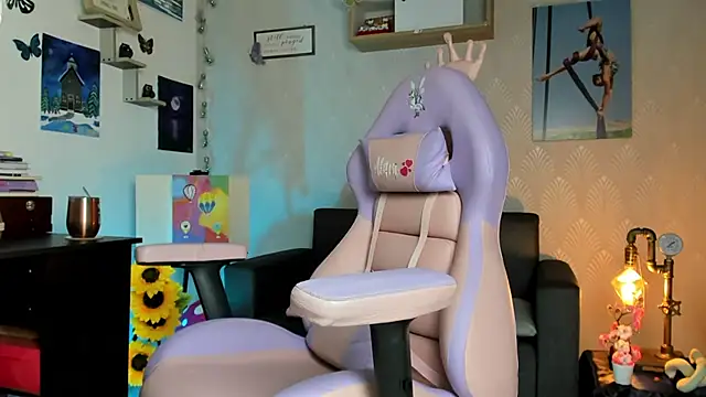 Alaia_Love77 webcam