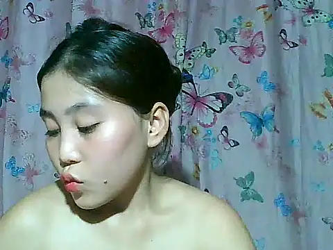 SexyAsianPussy4u webcam