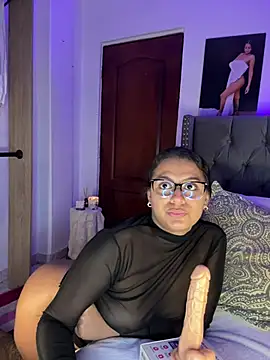 ema_zoe webcam
