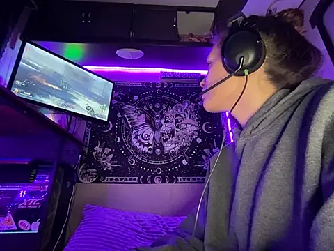 Lilactease webcam