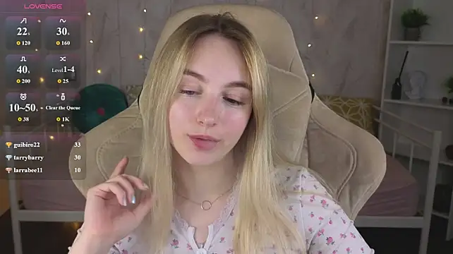 Shy_Polly webcam