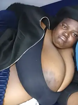 ChubbyLucia webcam