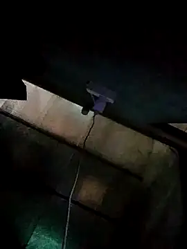 YourMomy- webcam