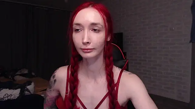 Roxy_Silver webcam