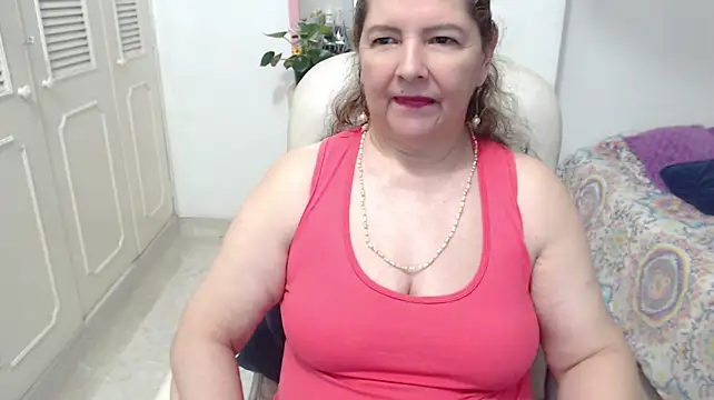leonela_69 live cam on StripChat
