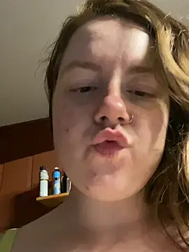 Strawberrykisses96 webcam