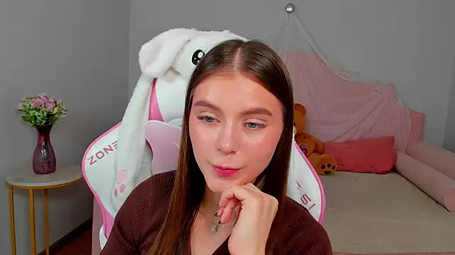 EricaFoxes webcam