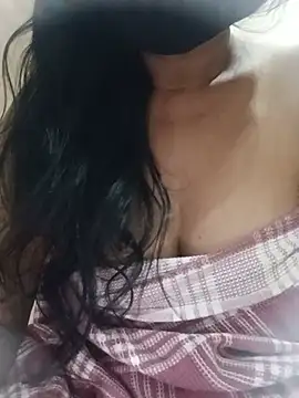 Nila_tamil36 webcam