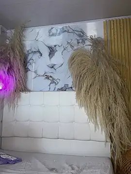 Taliaaa_Paris webcam