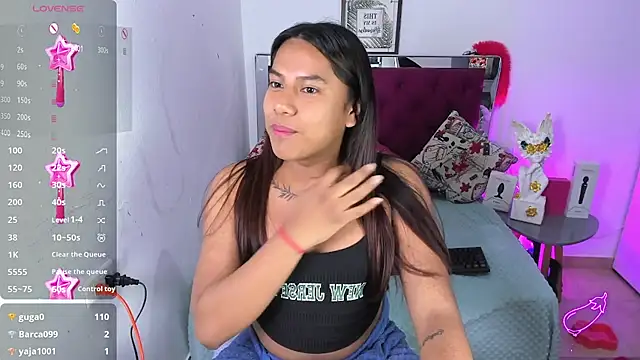 Samnthasm live cam on StripChat