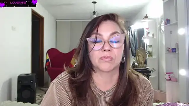 Myrnasexxx webcam