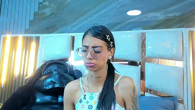KarlaSlutSkinny__ webcam