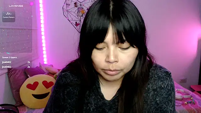 EllieMoonX webcam