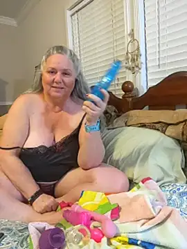 LeslieLustalot webcam