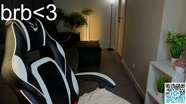 Leslie_Scott webcam