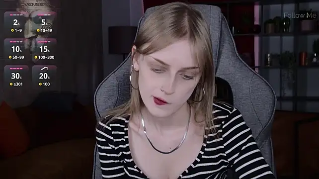 KiraMontoya webcam