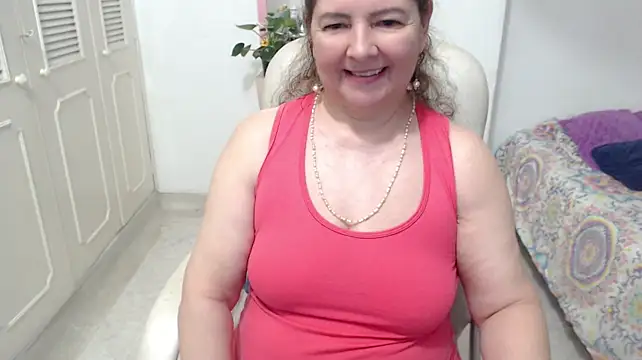 leonela_69 webcam