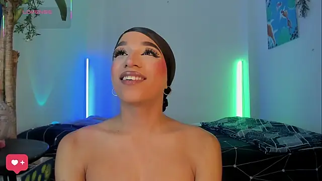 Naughty_Blue webcam