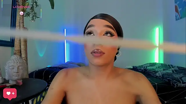 Naughty_Blue webcam
