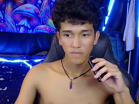 hugekenbigcock webcam