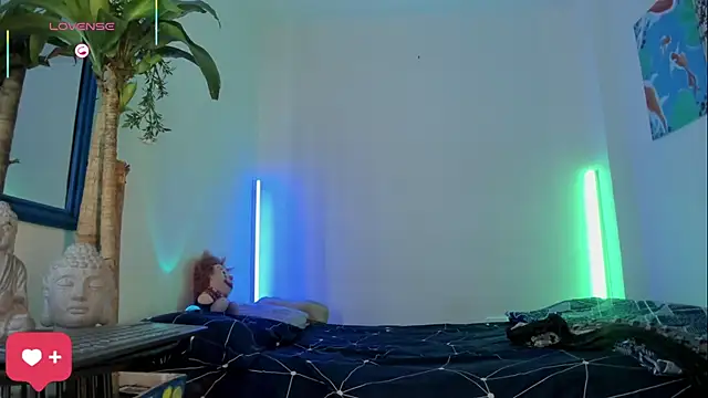 Naughty_Blue webcam