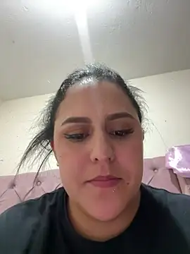 katleya_lewiis webcam