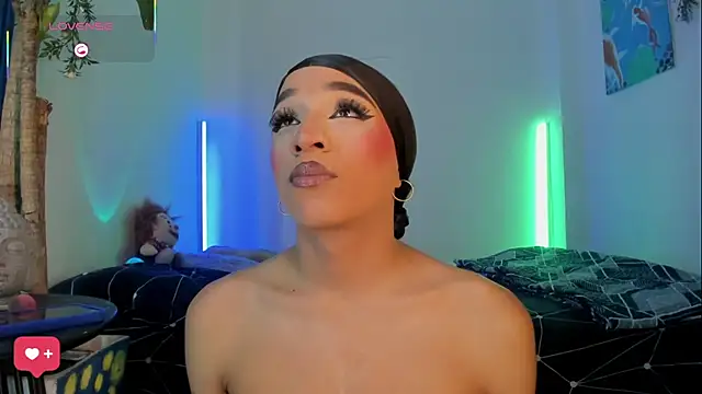 Naughty_Blue webcam