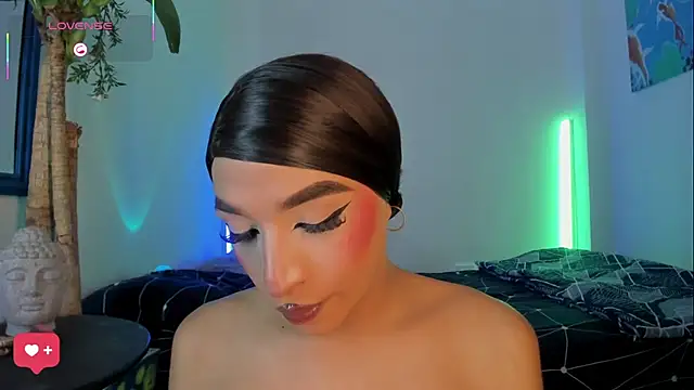 Naughty_Blue webcam