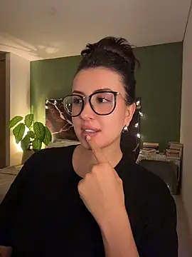 emasaenz (F young) - GOOD VIBES FOR YOU EMMA