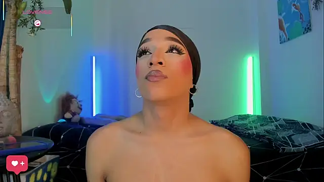 Naughty_Blue webcam