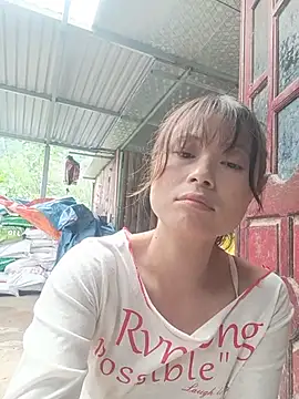 Linda-yiyi webcam