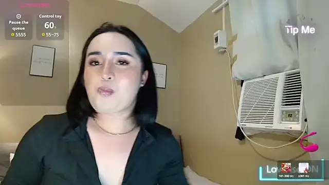 MarianeSaints webcam