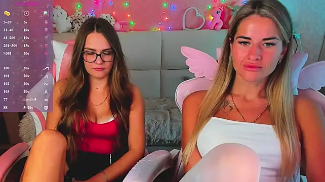 hotty_girls_here webcam