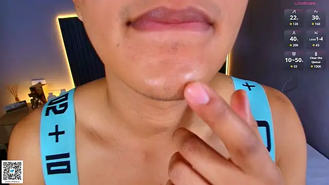 Leo_Savage_ webcam