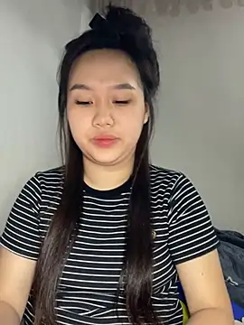 Almira6868 webcam