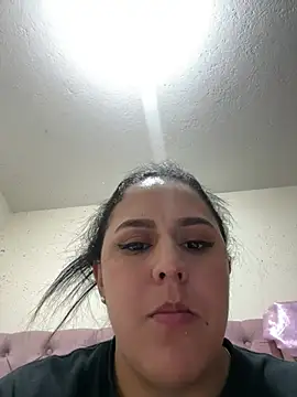 katleya_lewiis webcam