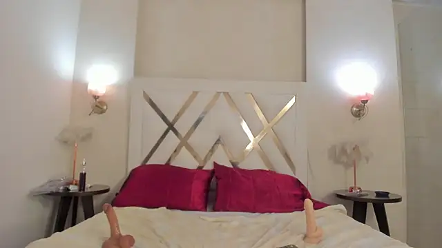 Sky_Collins_ webcam