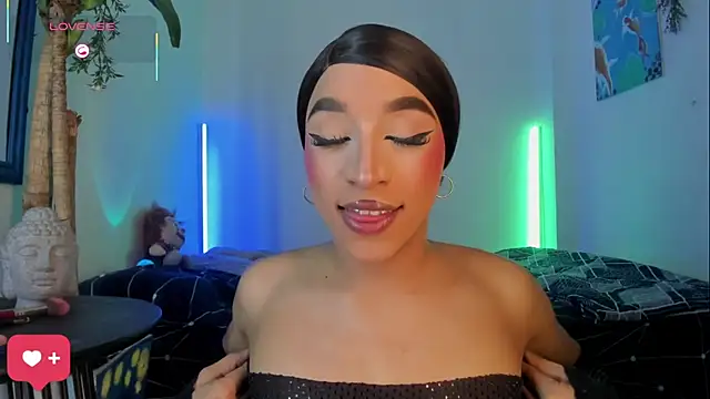 Naughty_Blue webcam