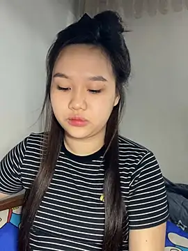 Almira6868 webcam