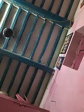 cute_riya_11 webcam