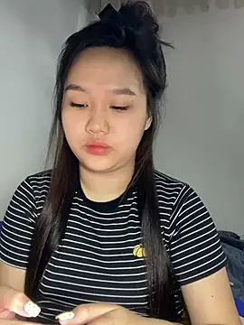 Almira6868 webcam