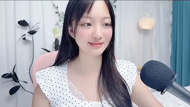 Winnie666999 webcam